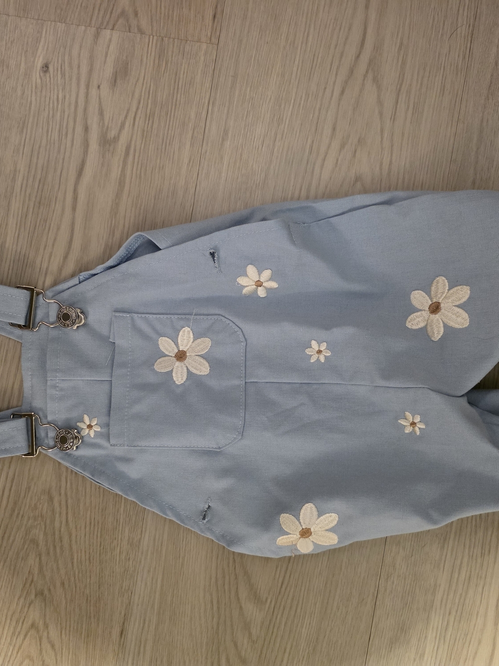 SHEIN Light Blue Daisy Embroidered Kids One Piece Overalls